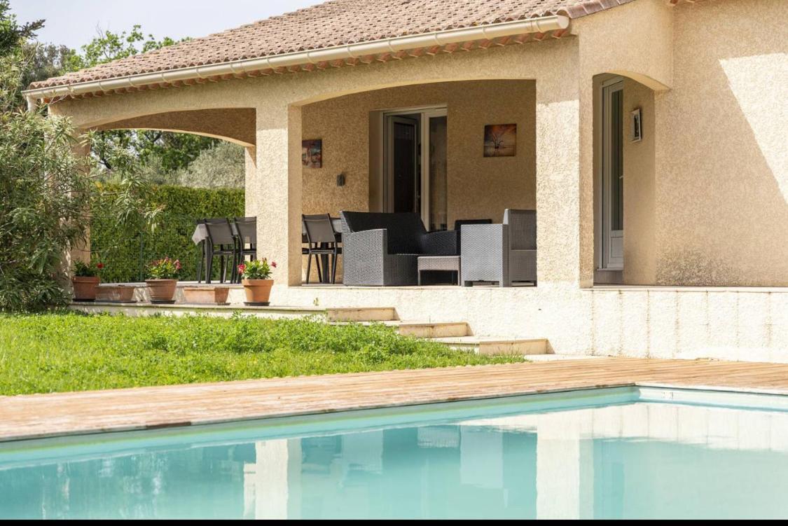 Gite Les Oliviers 10 Pers Piscine Au Calme 4 Etoiles Saint-Laurent-la-Vernede Luaran gambar